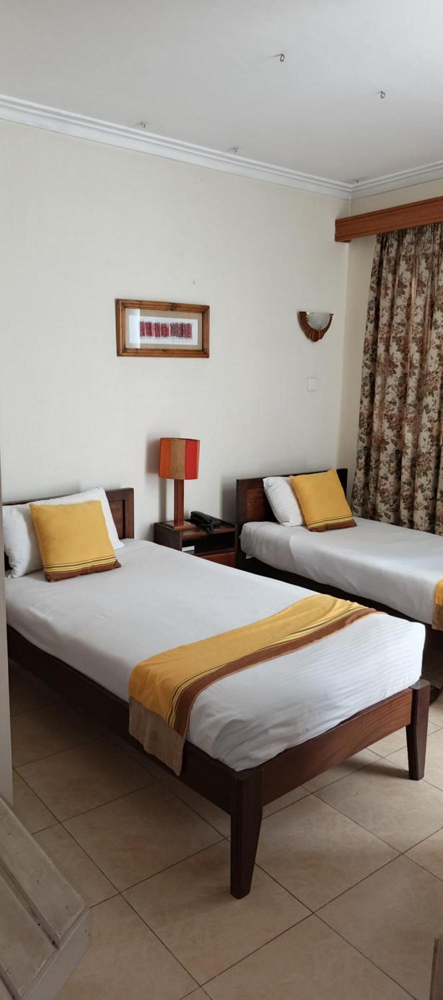 ניירובי Kenya Comfort Hotel מראה חיצוני תמונה